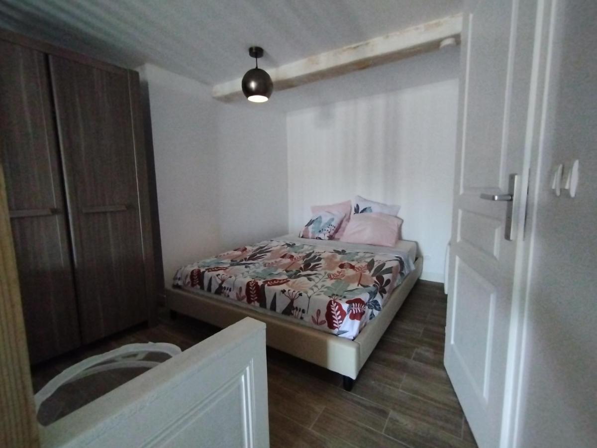 Trevoux: Loft Ravissant Avec Terrasse Lejlighed Eksteriør billede